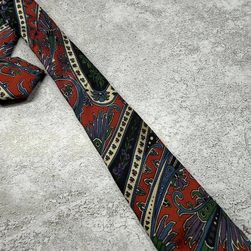Christian Dior Monsieur Silk Tie Mens One Size Red Paisley Made In USA Necktie